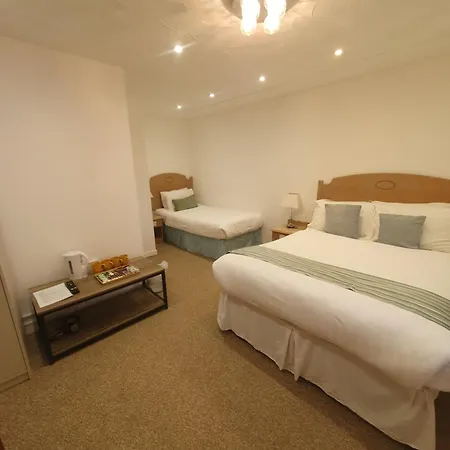 The Manor Guest House Cheadle  Exterior photo