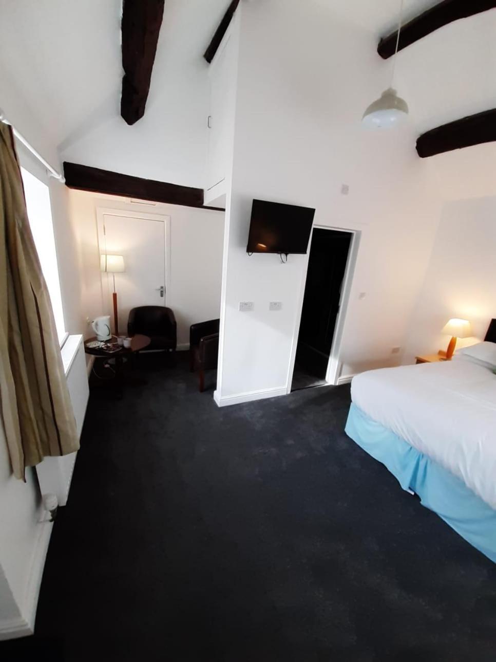 The Manor 4* Cheadle (Staffordshire)